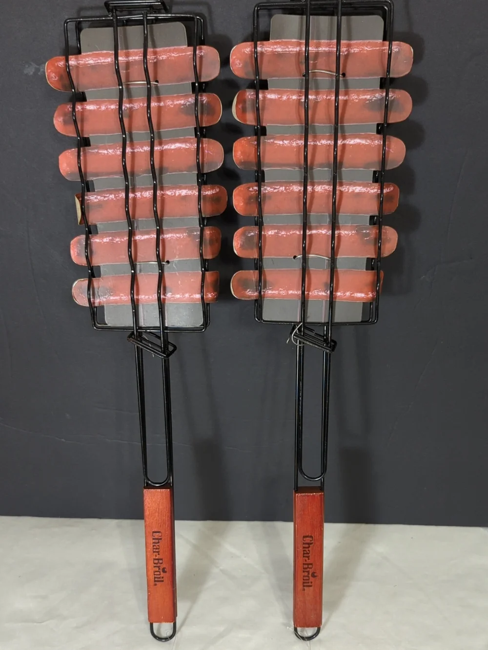 2 Sets Char-Broil Grill It Up Double Hot Dog Grill Baskets - Red Wood Handles